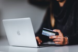 How to Stay Safe When Shopping Online