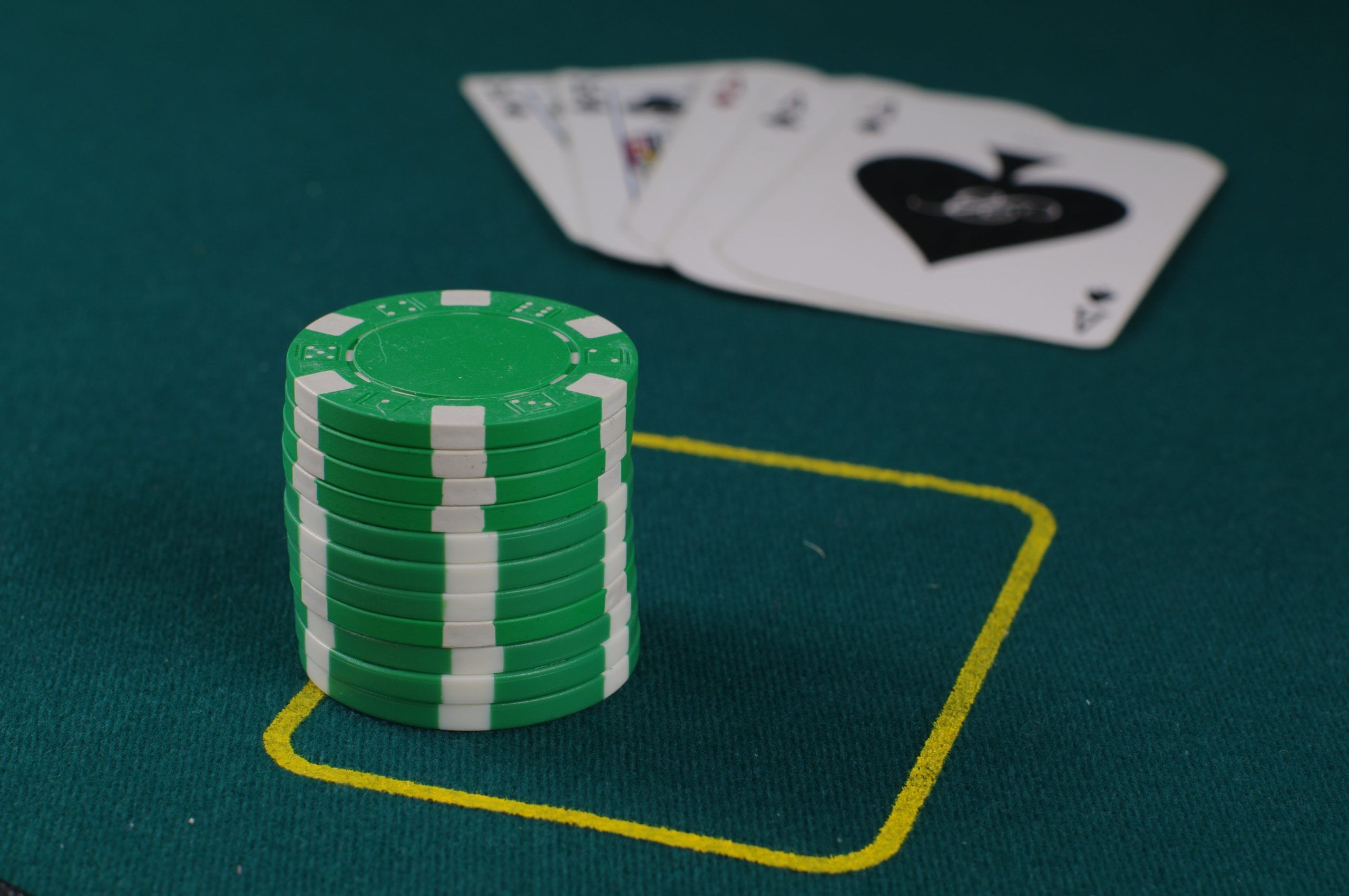 how-to-play-heads-up-poker-rules-tips-and-strategies-for-winning